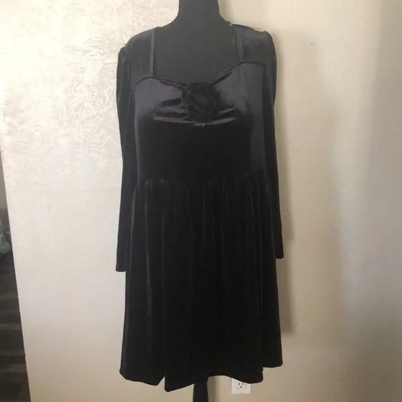 ava and viv black dress Ava & Viv Women's Plus Size Sleeveless V-Neck Maxi Dress – Biggybargains main image 0